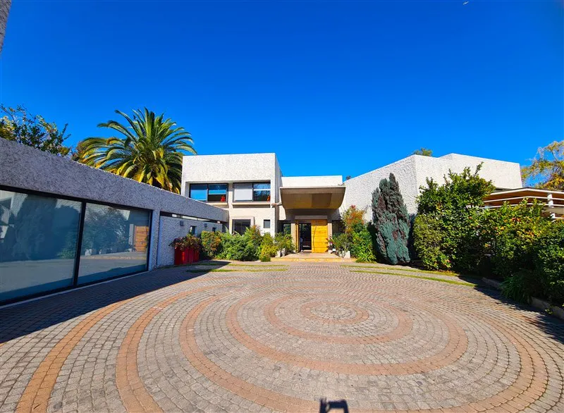 Casa en venta en Lo Barnechea, Huinganal Alto — foto 1